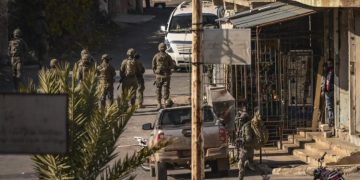 Israeli Forces Stage Incursion into Southern Syria, Set Up Checkpoint