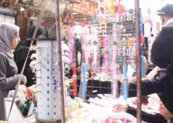 Bread, Wages, and a Failing Lira: Syrians Face Mounting Economic Despair  