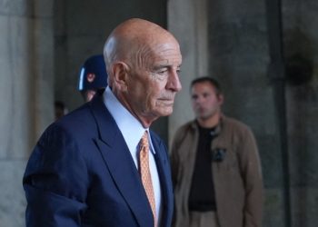 U.S. Envoy to Syria: Washington to Shut Down All Military Bases Except One