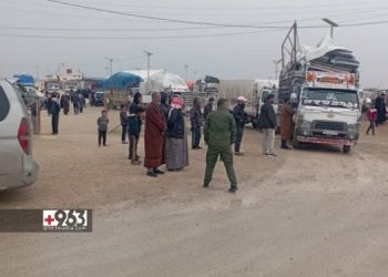Hundreds of Syrian Families Leave Al-Arisha Camp in Northeast Syria