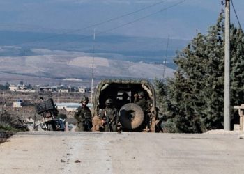 Israeli Army Sets Fire to Farmland in Southwest Syria