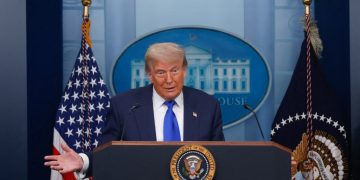 Trump Lifts U.S. Sanctions on Syria Effective Today