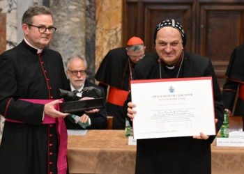 Syrian Bishop Receives John Paul II Peace Award