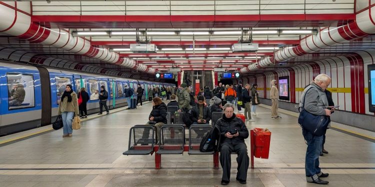 Fewer Syrian Asylum Seekers in Germany as More Return Home