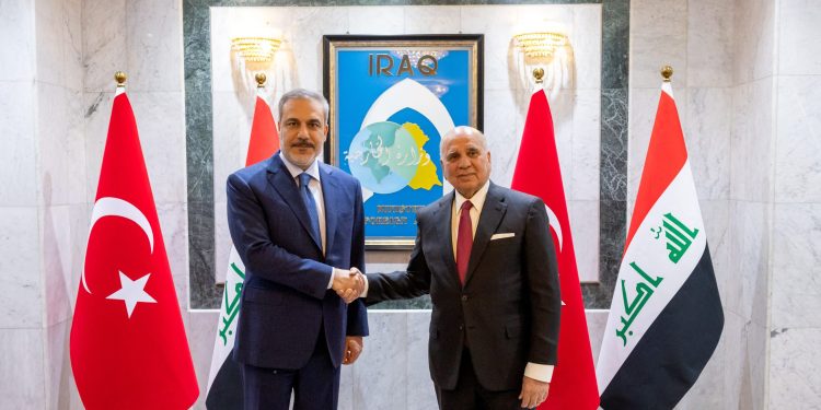 أبرزها الملف الأمني.. مسؤولون عراقيون وأتراك يناقشون عدّة ملفات في بغداد