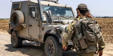 الجيش الإسرائيلي: إطلاق 30 صاروخاً من لبنان باتجاه الجولان