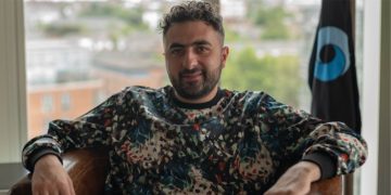 مصطفى سليمان.. سوري لإدارة قسم الذكاء الاصطناعي في “مايكروسوفت” 