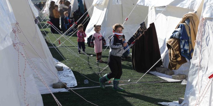 ‘‘رايتس ووتش’’: تركيا رحلت آلاف اللاجئين السوريين قسراً إلى تل أبيض