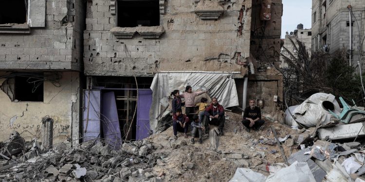 استئناف مفاوضات الهدنة بين إسرائيل و”حماس” في مصر