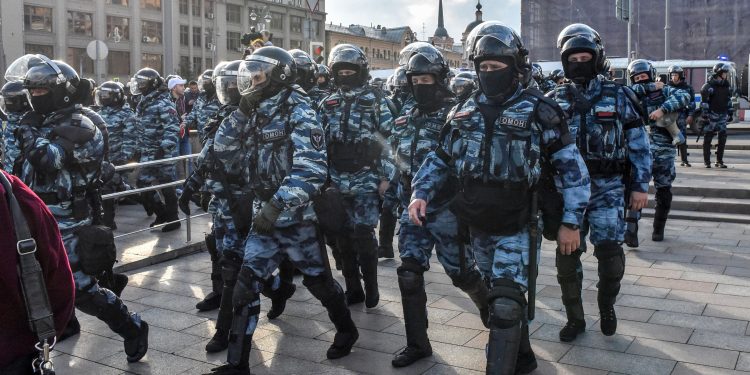 روسيا تحتجز 3 أشخاص جنوب داغستان في عملية لمكافحة “الإرهاب”
