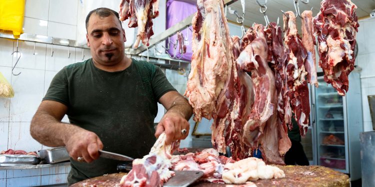 أسعار اللحوم في العراق مرتفعة: إجراءات حكومية للتخيف من الضغط