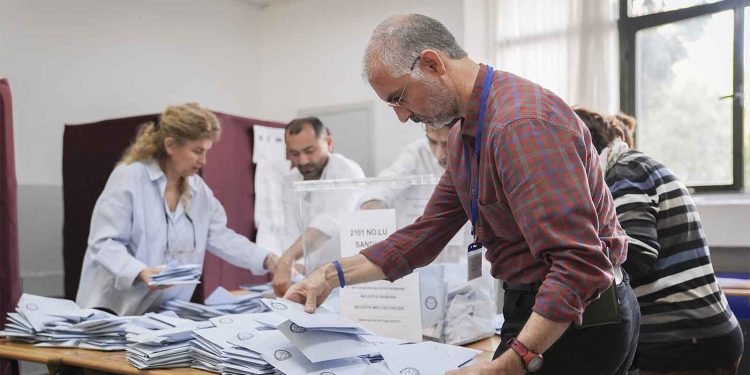 بعد فرز 30% من الأصوات: مرشحو المعارضة يتقدمون على مرشحي أردوغان