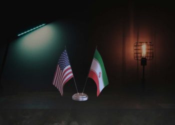 مباحثات سرية بين الولايات المتحدة وإيران تكسر قاعدة العداء المُعلن