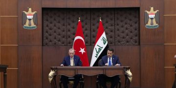 أردوغان في العراق: هل يمر طريق التنمية بإلغاء “العمال الكردستاني” ولجم إيران؟