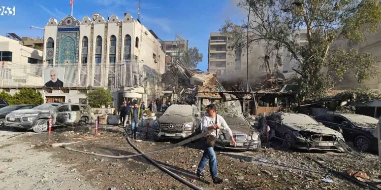 مقتل 8 في قصف إسرائيلي قرب السفارة الإيرانية بدمشق