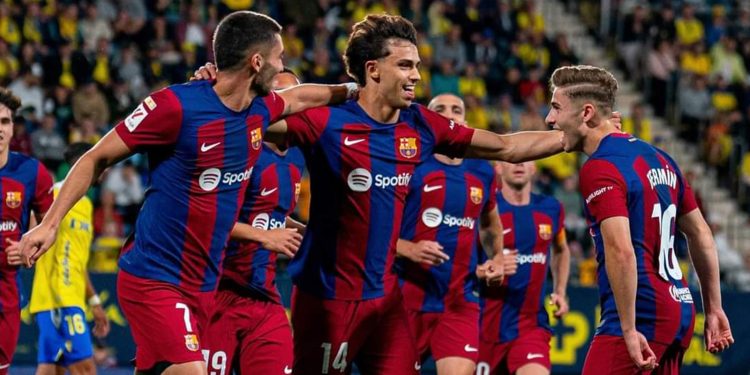 برشلونة ينجو بصعوبة من فخ قادش قبل مواجهتيه الحاسمتين