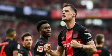 بايرن ليفركوزن يتوج بلقب الدوري الألماني للمرة الأولى في تاريخه