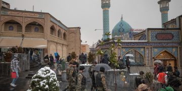 إيران تعلن اعتقال قيادي بارز وأعضاء في “داعش”