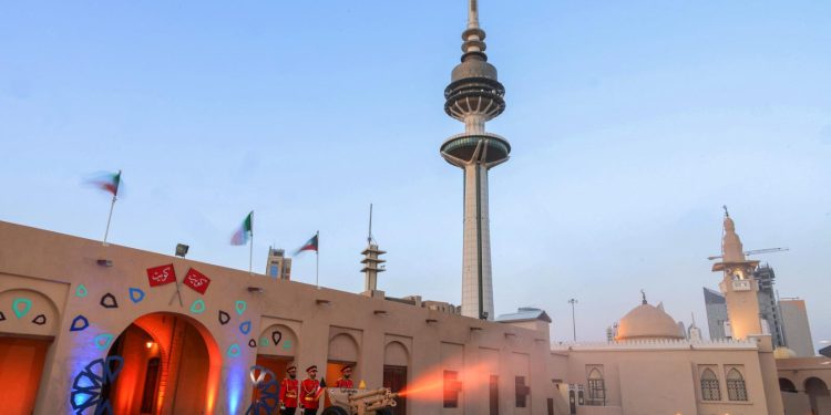 أمير الكويت يعيّن رئيساً جديداً للوزراء في حكومة بلاده