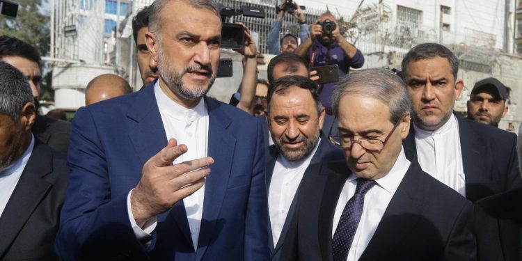 إيران تزيد ضغوطها على الحكومة السورية