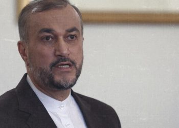 التنقل بين عدة أبنية فقط.. وزير الخارجية الإيراني يخضع للإقامة الجبرية في نيويورك