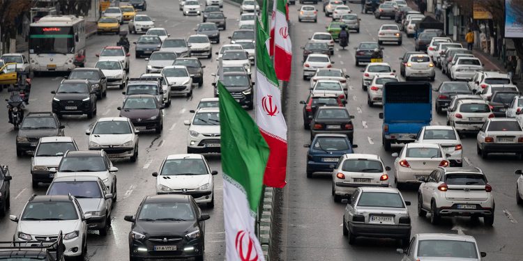 علي لاريجاني.. مرشح للرئاسة الإيرانية