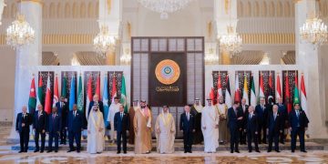القمة العربية تؤكد على الحل السياسي في سوريا وفق القرارات الأممية
