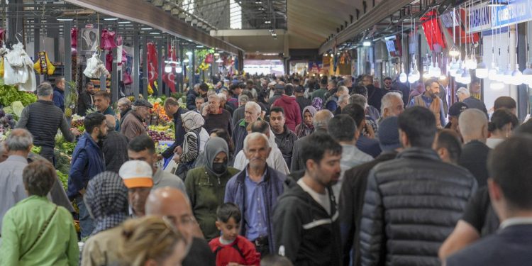 التضخم يزداد 70% سنوياً في تركيا