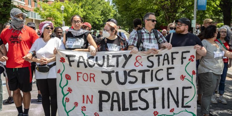 احتجاجات طلابية مؤيدة للفلسطينيين في بلجيكا وهولندا وبريطانيا