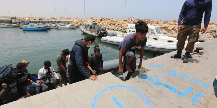 تونس.. البحث جارٍ عن 23 مهاجراً مفقودين منذ أسبوعين