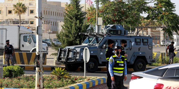 الأردن.. شاب سوري يرتكب جريمة بحق 3 من أشقائه