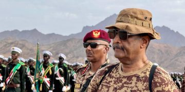 نجاة رئيس مجلس السيادة السوداني من محاولة اغتيال