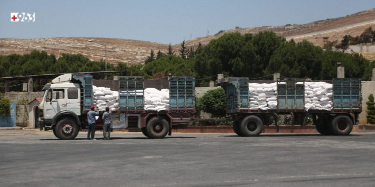 مصدر في معبر أبو الزندين: عودة حركة الشاحنات التجارية بين المعارضة والحكومة السورية