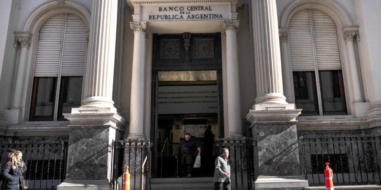 عن طريق الصدفة.. الأرجنتين تحبط تكرار “سرقة القرن”