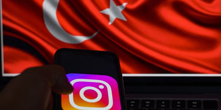 هيومن رايتس ووتش: حظر تركيا لمواقع التواصل الاجتماعي انتهاك لحرية التعبير