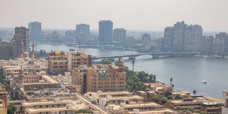 “حماس” ترسل وفداً إلى القاهرة لمتابعة تطورات محادثات الهدنة دون المشاركة فيها