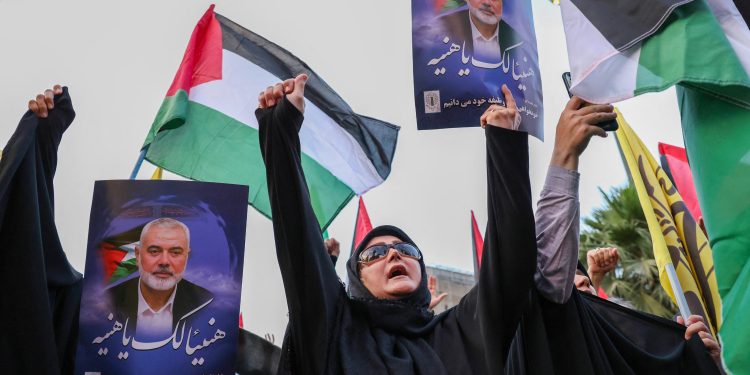 انطلاق مراسم تشييع إسماعيل هنية في طهران