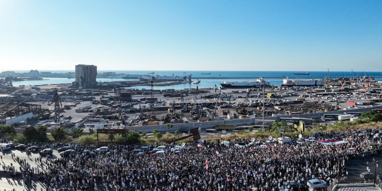 لبنانيون يستذكرون انفجار بيروت وسط حقيقة “مغيبة” منذ سنوات