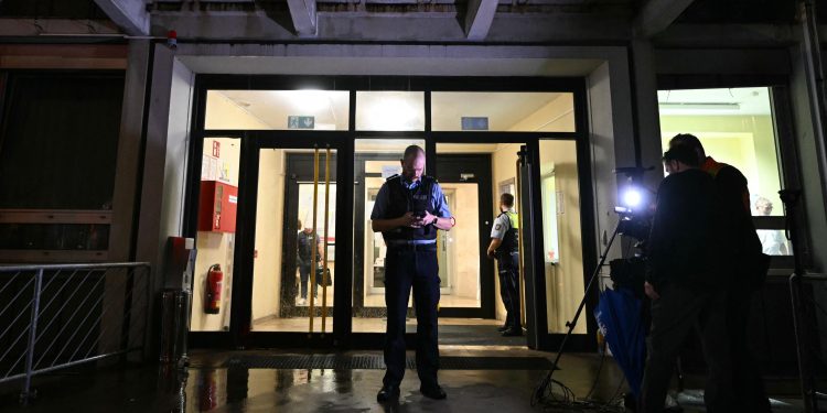 الشرطة الألمانية: منفذ حادث الطعن سلّم نفسه