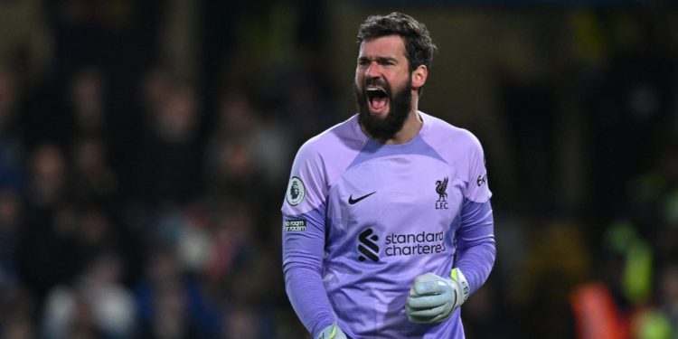 أليسون: ما يقدمه محمد صلاح مع ليفربول لا يصدق