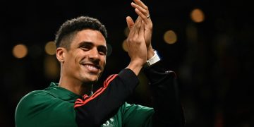 ديشامب يعلق على اعتزال فاران كرة القدم