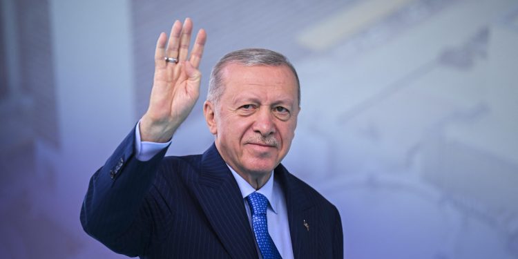أردوغان يدعو لتشكيل “محور إسلامي ضد التهديد الإسرائيلي”