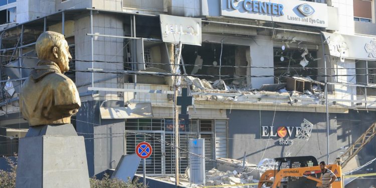 لبنان عالق بين التهديدات الجديدة والديبلوماسية الضعيفة