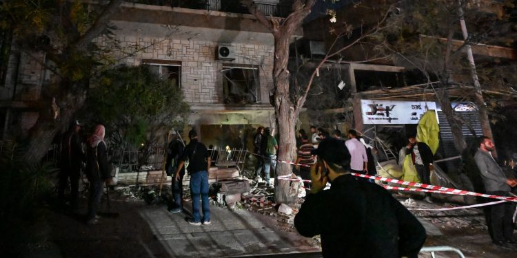 قتيل وجرحى برصاص مسلحين بريف العاصمة دمشق