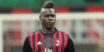 جنوى يعيد ماريو بالوتيلي للدوري الإيطالي