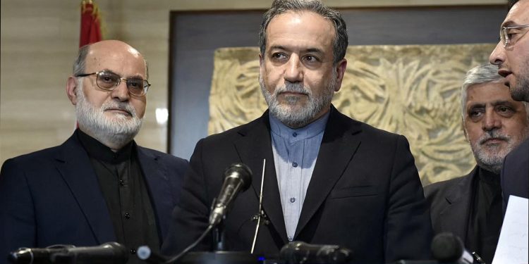 وزير الخارجية الإيراني يصل دمشق قادماً من بيروت