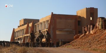 عناصر من فصائل المعارضة داخل "الفوج 46" بريف حلب الغربي (963+)