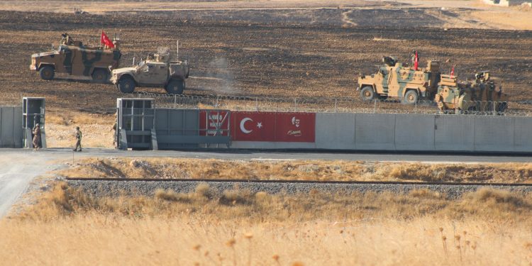 أردوغان يلوح بعملية عسكرية في شمالي سوريا 