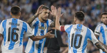 الأرجنتين تفوز والبرازيل تتعادل في تصفيات كأس العالم