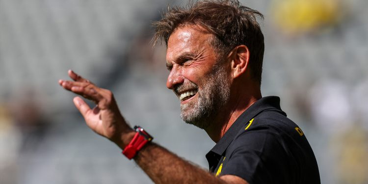 إيقاف حكم في الدوري الإنجليزي لإهانته يورغن كلوب